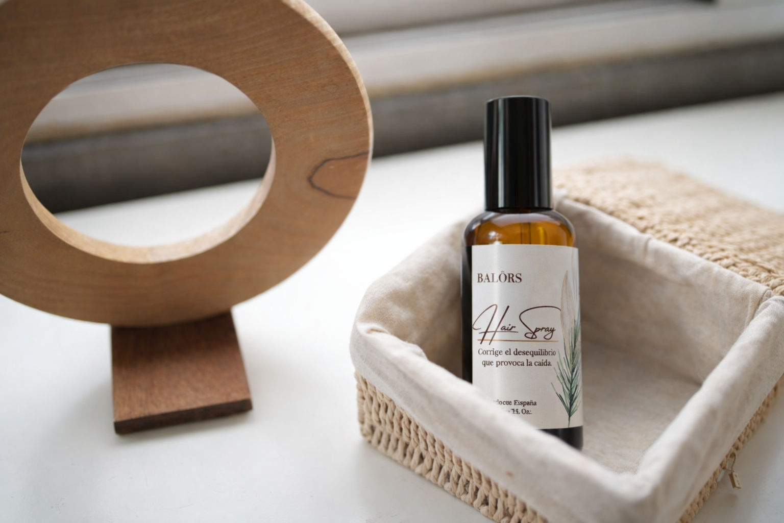 <p>Frena la caída del cabello desde la raíz con nutrición directa y resultados visibles.</p>